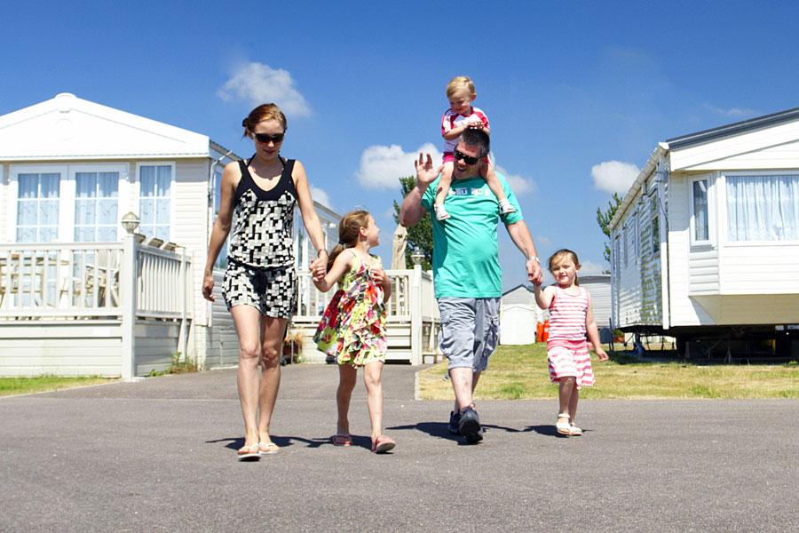 pakefield-holiday-park-suffolk-caravan-lodge-holidays